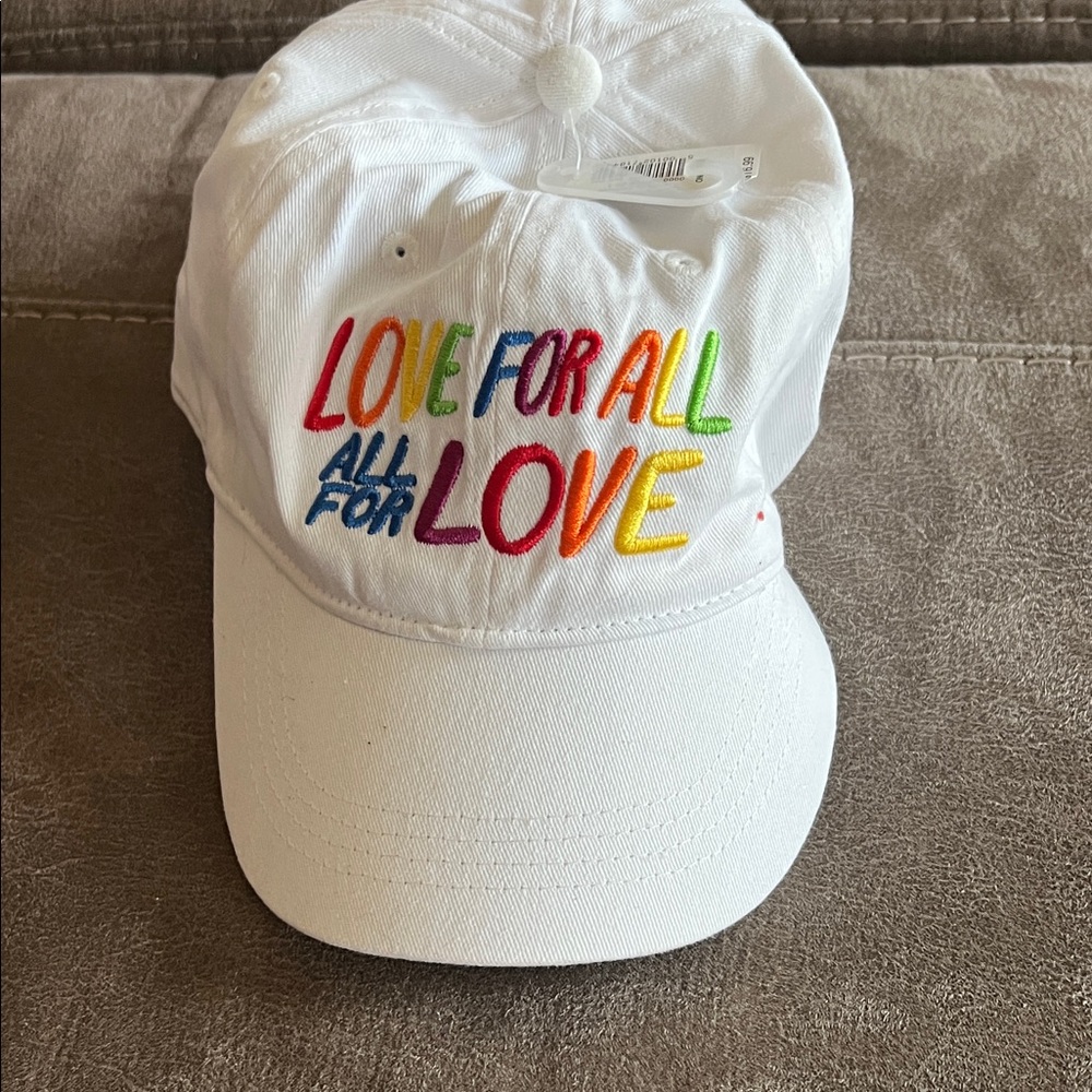 Old Navy White Love For All Hat